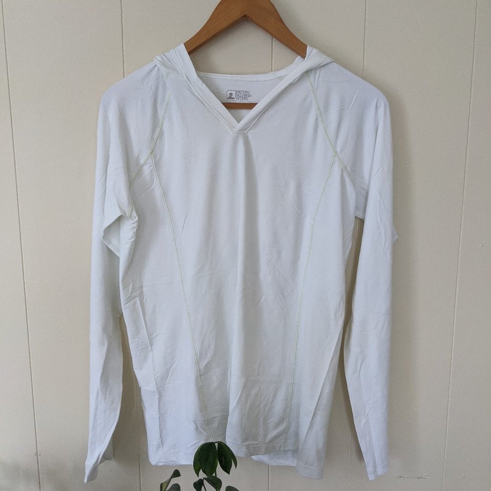 White Outdoorsy shirt